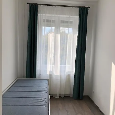 Apartment Dunacentroom Apartman Dunaujvaros